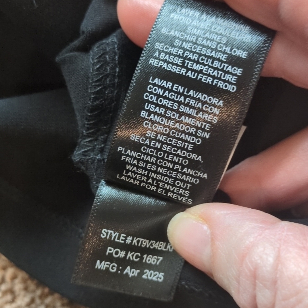 Kenneth Cole New York 1983 Logo Black On Black T-shirt Size Unisex XL NWT - Picture 8 of 16